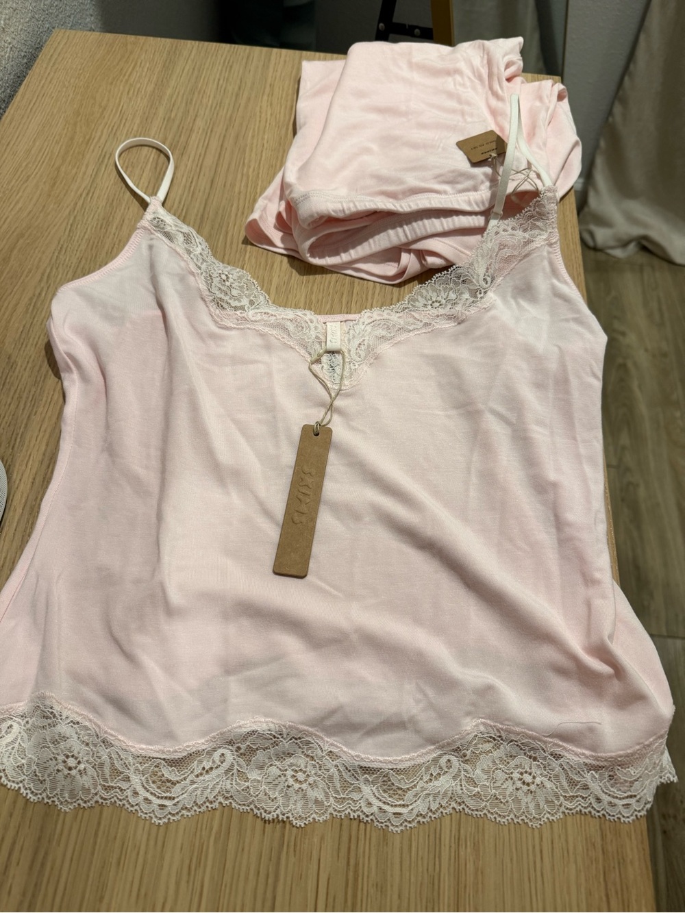 SKIMS Lace Trim Cami & Pant Sleep Set - Light Pink - Picture 4 of 7